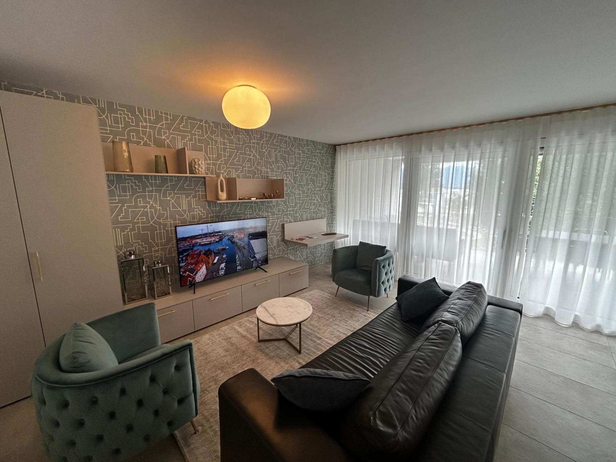 Family Apartment, Near The Beach Whit Private Park Locarno Eksteriør billede