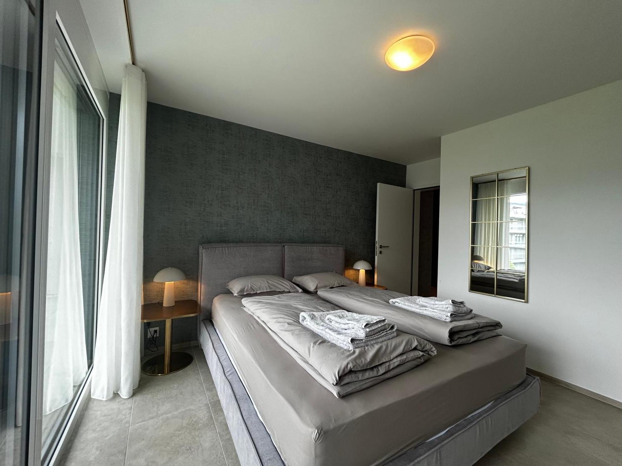 Family Apartment, Near The Beach Whit Private Park Locarno Eksteriør billede