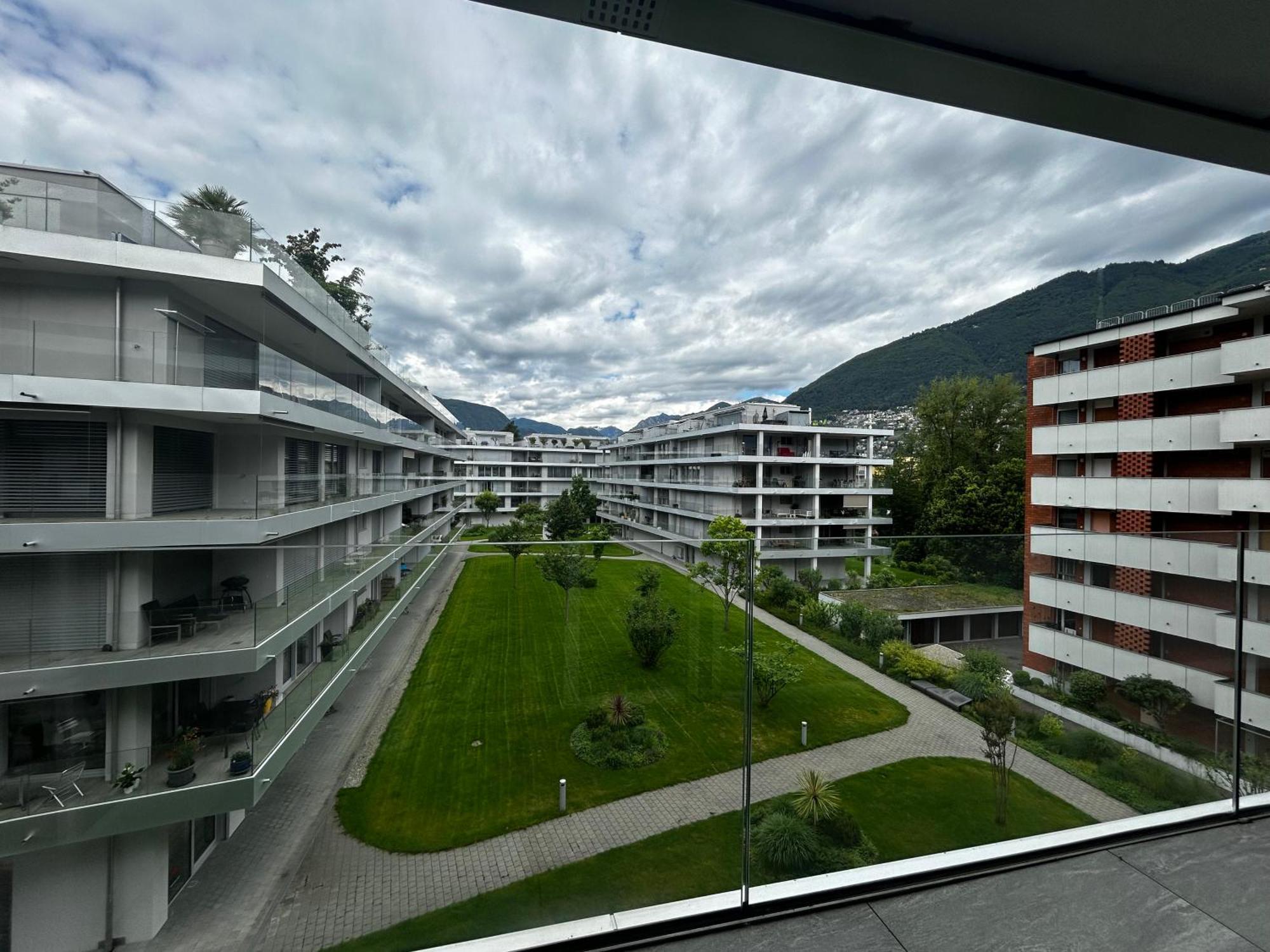 Family Apartment, Near The Beach Whit Private Park Locarno Eksteriør billede