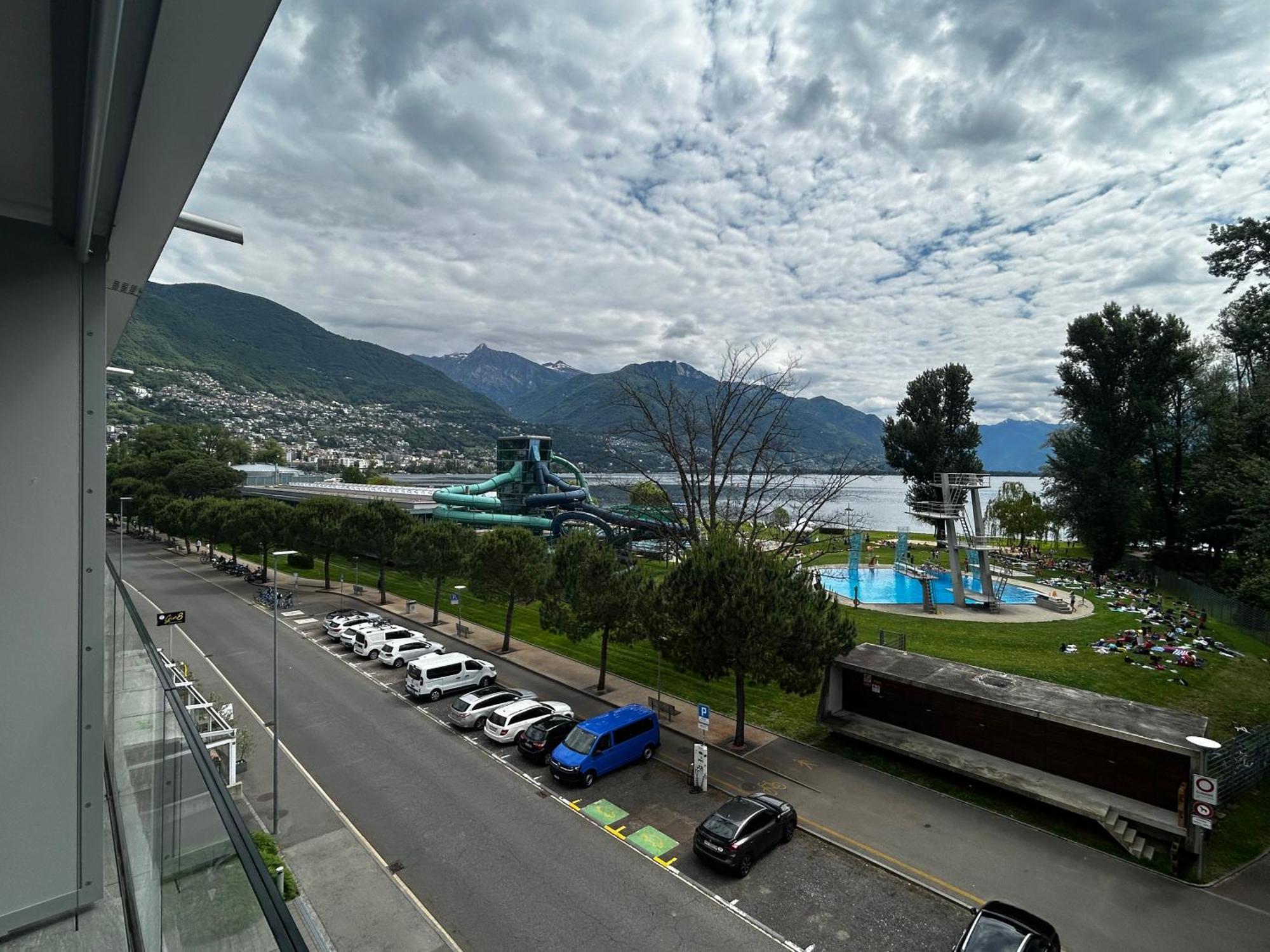 Family Apartment, Near The Beach Whit Private Park Locarno Eksteriør billede